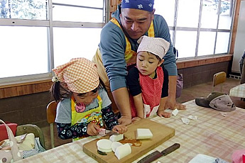 昼食準備の写真