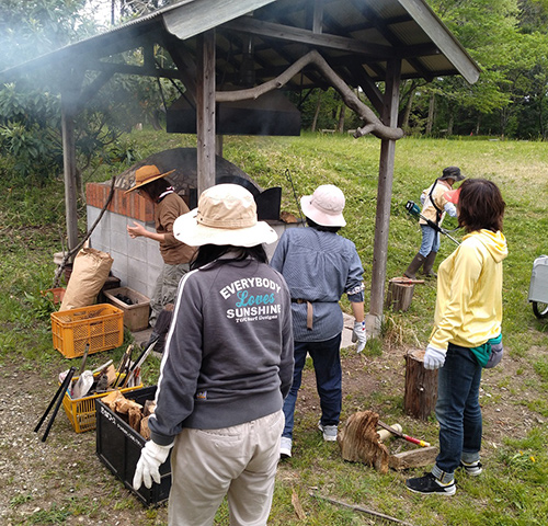 石窯のメンテナンスの写真