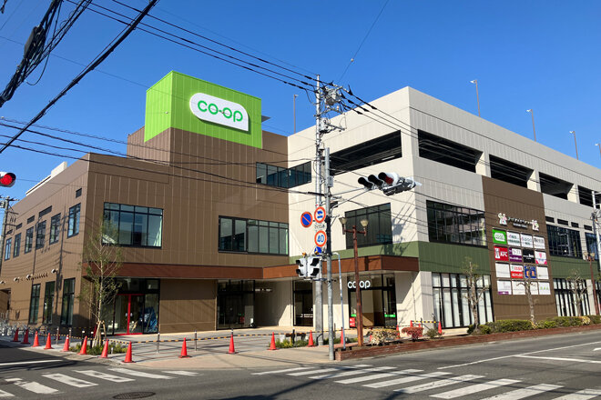 「コープかすかべ東店」を1階に配置した複合施設「コープかすかべテラス」外観イメージ