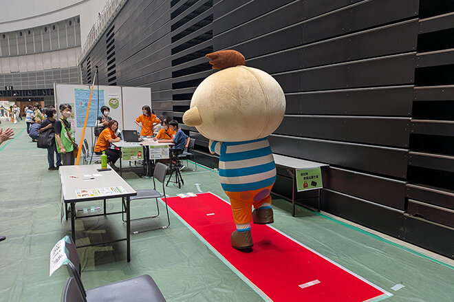 歩行年齢測定体験の様子